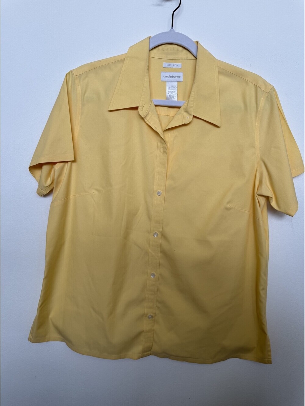 Liz Claiborne Pale Yellow Non-Iron Short Sleeve Camp Shirt Size 12